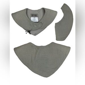 NWT - HutteliHut - LULU bib -  Skye